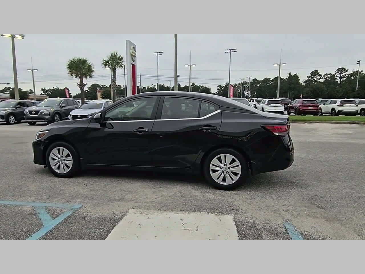 Used 2025 Nissan Sentra S FWD image 29