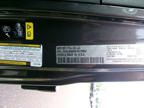 Certified 2025 Jeep Wrangler Unlimited Sport S 4xe AWD/4WD image 18
