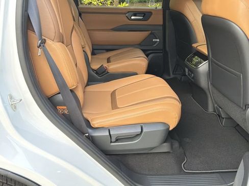New 2026 Nissan Armada SL AWD/4WD image 17