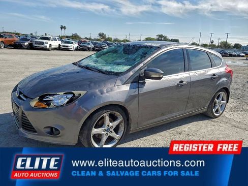 Used 2014 Ford Focus Titanium image 2