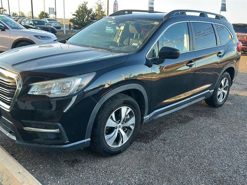 Used 2020 Subaru Ascent Premium w/ Convenience Package image 2