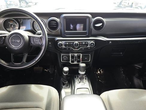 Used 2022 Jeep Wrangler Unlimited Sport AWD/4WD image 19
