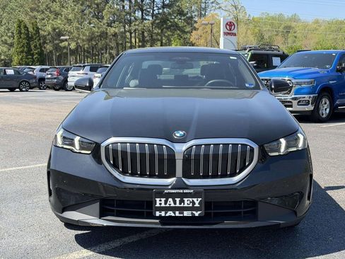Used 2024 BMW 530i xDrive w/ Premium Package AWD/4WD image 24