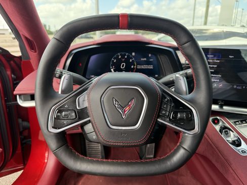Used 2022 Chevrolet Corvette Stingray Premium Conv w/ Z51 Performance Package RWD image 15