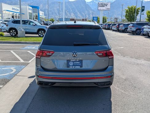 Used 2024 Volkswagen Tiguan SE R-Line AWD/4WD image 7