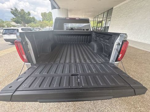 Certified 2025 GMC Sierra 1500 AT4 AWD/4WD image 26