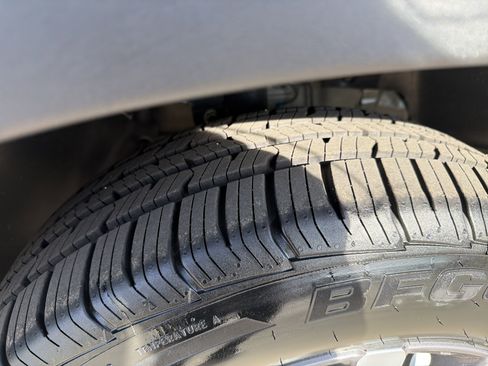 Used 2022 Honda Pilot EX-L image 12