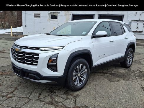 Used 2026 Chevrolet Equinox LT w/ Convenience Package II AWD/4WD image 3