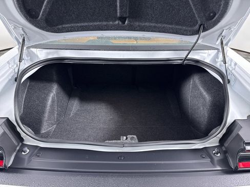 Used 2023 Dodge Challenger SRT Hellcat image 8