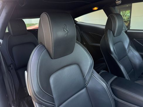 Used 2012 Ferrari FF image 32