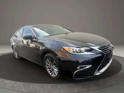 Used 2018 Lexus ES 350 w/ Premier Package
