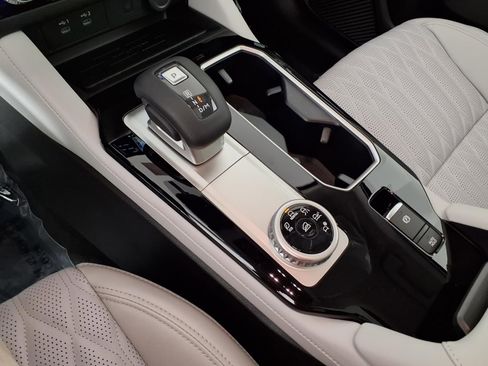 New 2026 Mitsubishi Outlander SEL FWD image 19