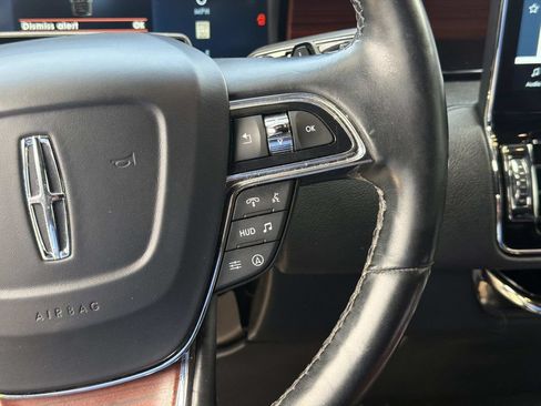 Used 2023 Lincoln Navigator L Reserve AWD/4WD image 25