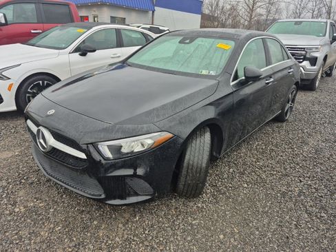 Used 2022 Mercedes-Benz A 220 4MATIC image 3