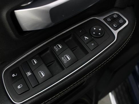 Used 2024 RAM 2500 Big Horn w/ Bed Utility Group image 14