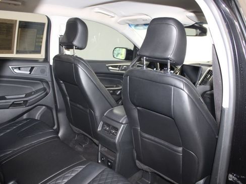 Used 2024 Ford Edge Titanium AWD/4WD image 31