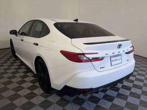 Certified 2026 Toyota Camry Hybrid FWD image 7
