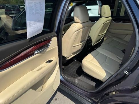 Used 2018 Cadillac XT5 Premium Luxury AWD/4WD image 6