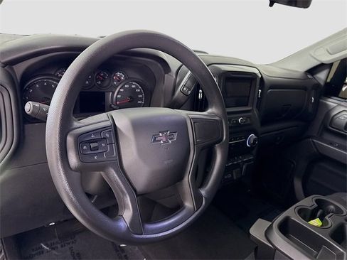 Used 2025 Chevrolet Silverado 2500 Custom w/ Custom Convenience Package image 9