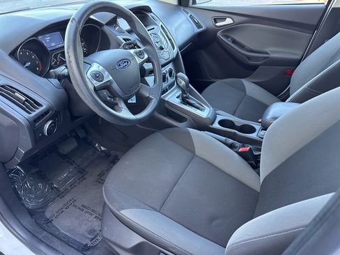 Used 2014 Ford Focus SE image 11