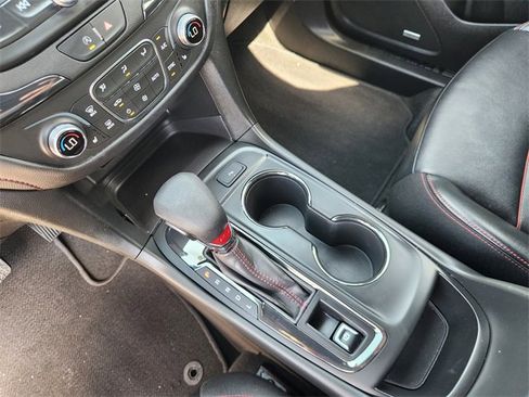 Used 2022 Chevrolet Equinox RS w/ RS Leather Package image 19