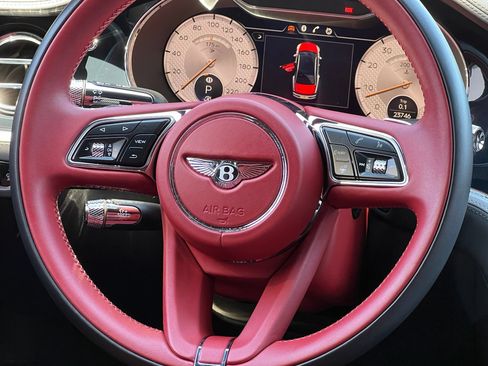 Used 2022 Bentley Flying Spur W12 AWD/4WD image 25