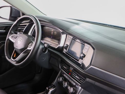 Used 2024 Volkswagen Jetta SE w/ Panoramic Sunroof Package image 26