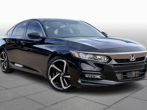Used 2018 Honda Accord Sport image 3