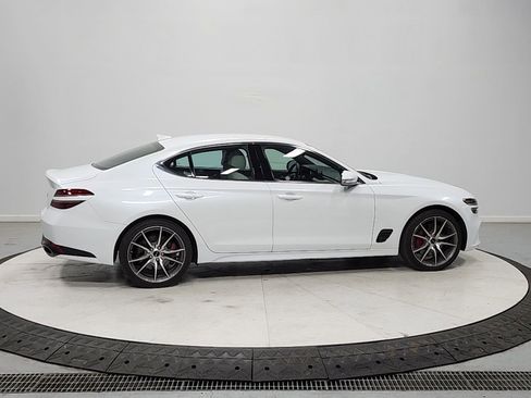 Used 2025 Genesis G70 2.5T RWD image 8