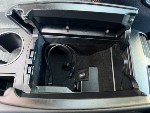 Used 2013 Mercedes-Benz C 300 C 300 Sport 4MATIC AWD 4dr Sed image 46