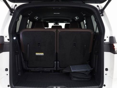 New 2025 Volkswagen ID. Buzz Pro S image 18