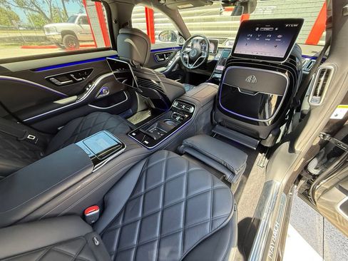 Used 2024 Mercedes-Benz Maybach S 680 4MATIC image 52
