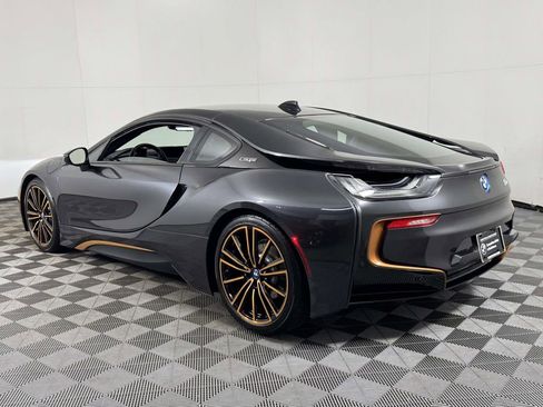 Used 2020 BMW i8 Coupe image 8