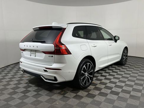 Certified 2025 Volvo XC60 B5 Plus image 10