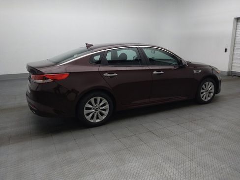 Used 2017 Kia Optima LX w/ Option Group 014 FWD image 10