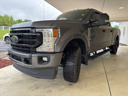 Used 2022 Ford F250 XLT w/ Black Appearance Package AWD/4WD image 7