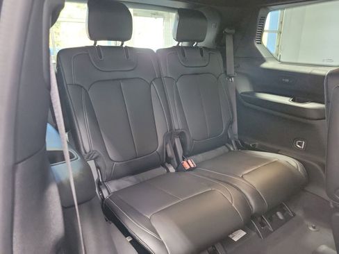 New 2025 Jeep Grand Cherokee L Limited AWD/4WD image 8