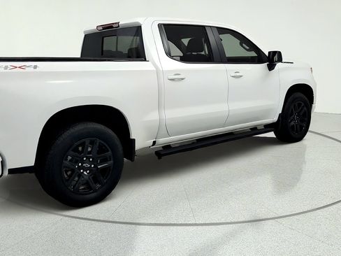 Used 2023 Chevrolet Silverado 1500 RST w/ Convenience Package II AWD/4WD image 5