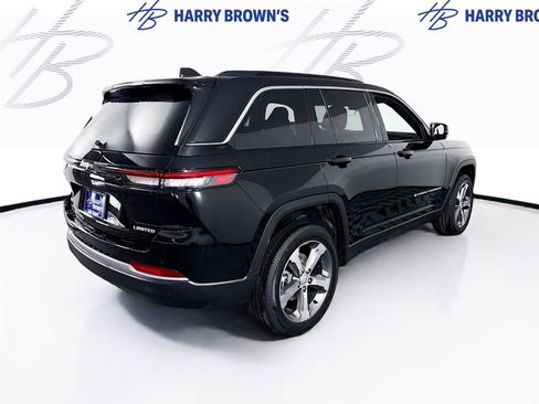 New 2026 Jeep Grand Cherokee Limited w/ Trailer Tow Package AWD/4WD image 32
