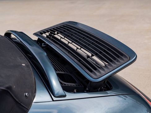 Used 1995 Porsche 911 Cabriolet image 40