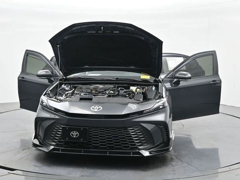 Used 2026 Toyota Camry SE FWD image 35