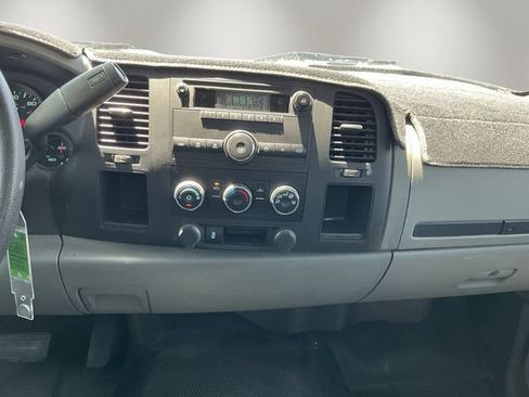 Used 2013 Chevrolet Silverado 1500 W/T RWD image 11