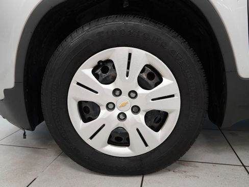 Used 2017 Chevrolet Trax LS FWD image 15