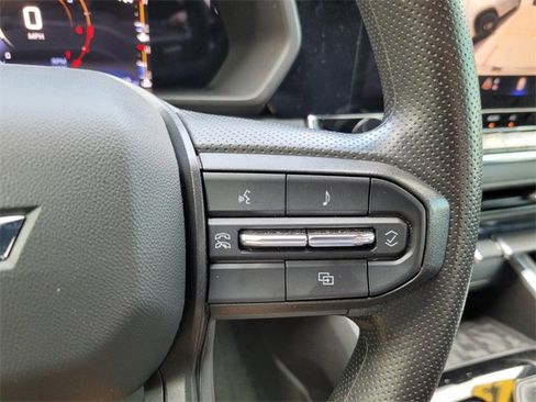 Used 2023 Chevrolet Colorado Trail Boss w/ Technology Package image 34