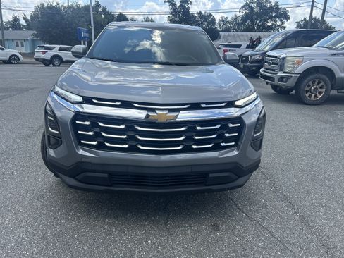 Used 2026 Chevrolet Equinox LT AWD/4WD image 2