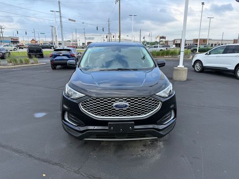 Used 2024 Ford Edge SEL image 3