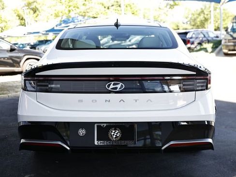 Certified 2025 Hyundai Sonata SEL FWD image 9