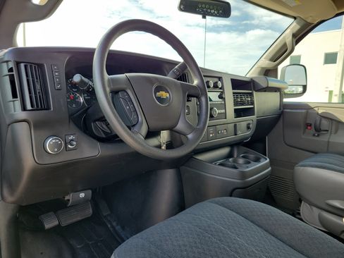 Used 2025 Chevrolet Express 2500 w/ Driver Convenience Package RWD image 9