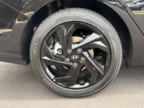 New 2026 Hyundai Elantra Sport FWD image 19