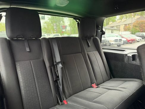 Used 2017 Ford Expedition XLT image 27